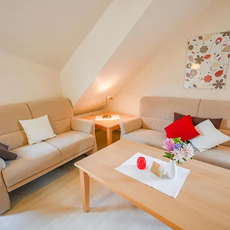 Zur Schoenen Aussicht - Fw 18 ダーメ