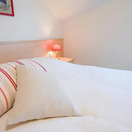 Zur Schoenen Aussicht - Fw 18